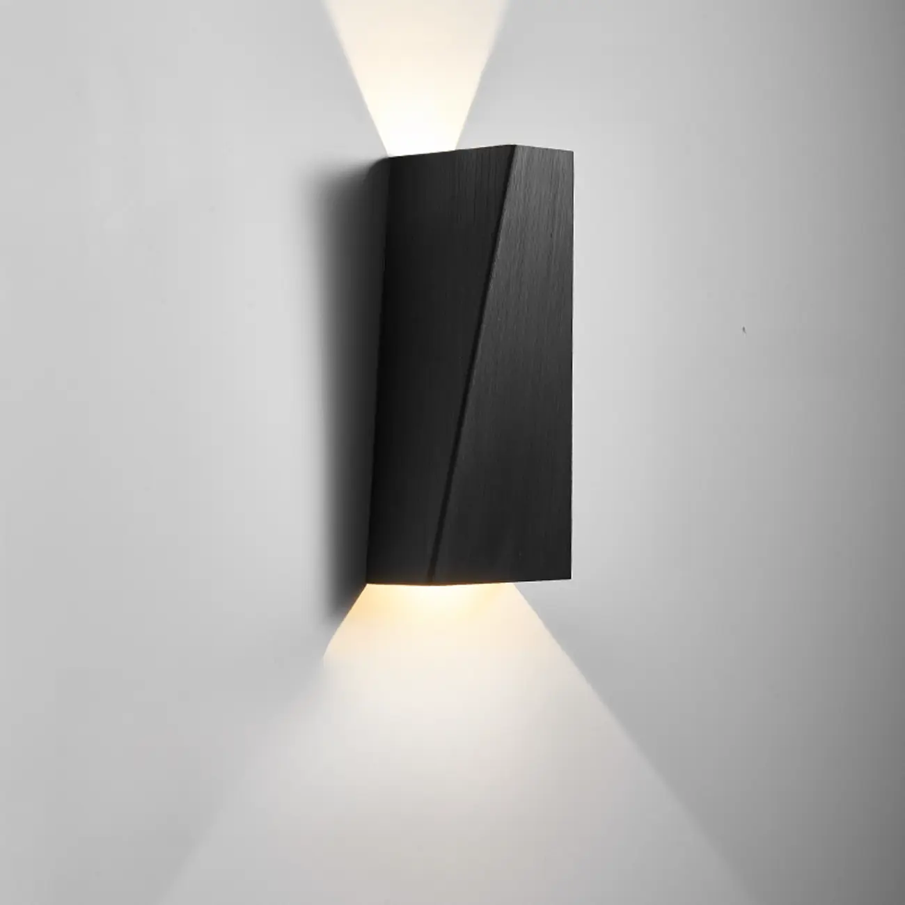 2 Lights Geometric Simple Wall Light Fixture Metal Shade