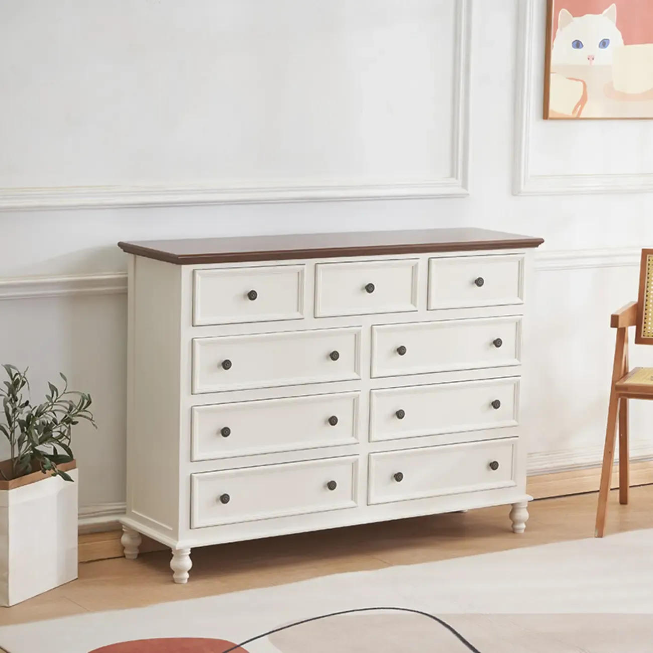 French Square White Wooden 7-Drawer Chest