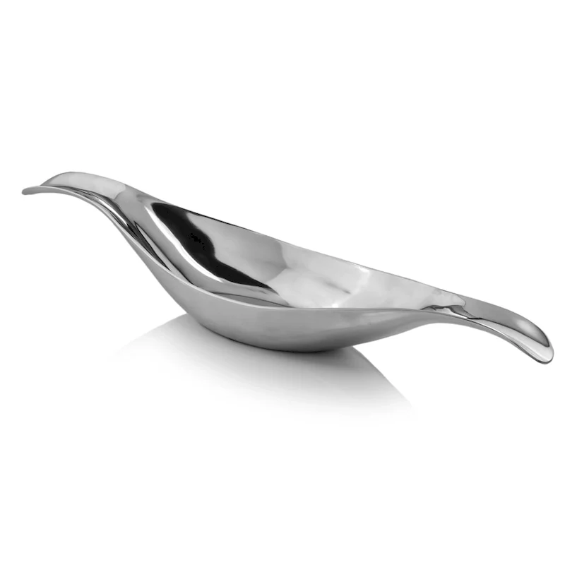 HomeRoots 8  Silver Aluminum Long Wavy Bowl - 5.5 x 8 x 34.5
