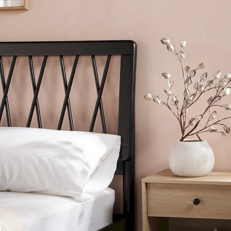 X Spindle Solid Wood Full Bed