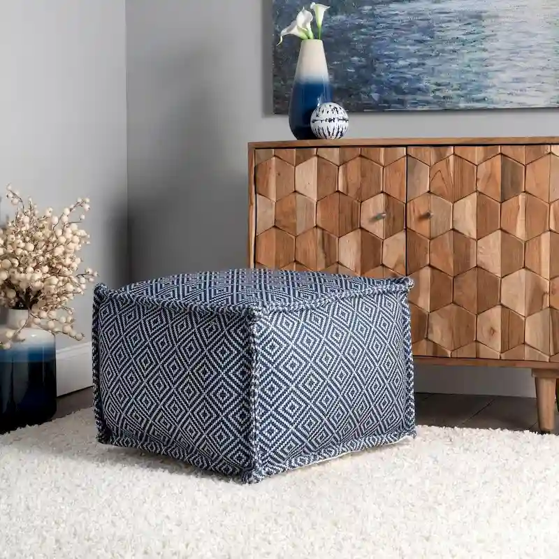 Nuloom Amalfi Aztec Print Indoor/Outdoor Ottoman Pouf