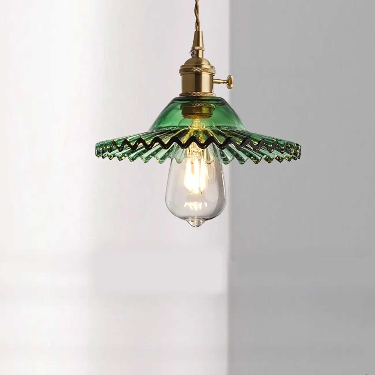 Adjustable Green Glass Pendant Light Fixture for Living Room