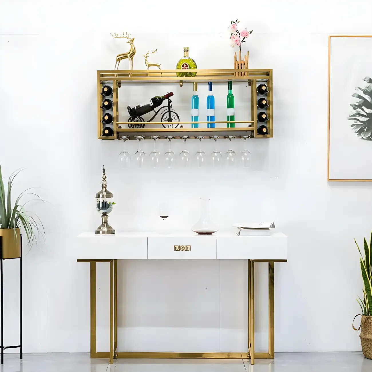 Luxury Metal Gold Wall-Mounted Open Wine Rack