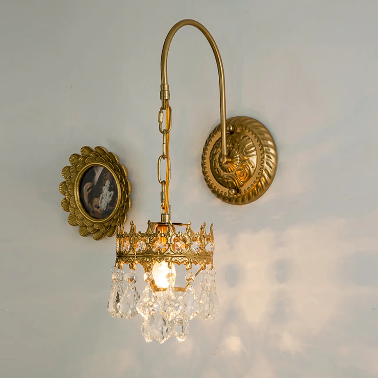 Luxurious Antique Brass Vintage Hanging Wall Lamp with Crystal