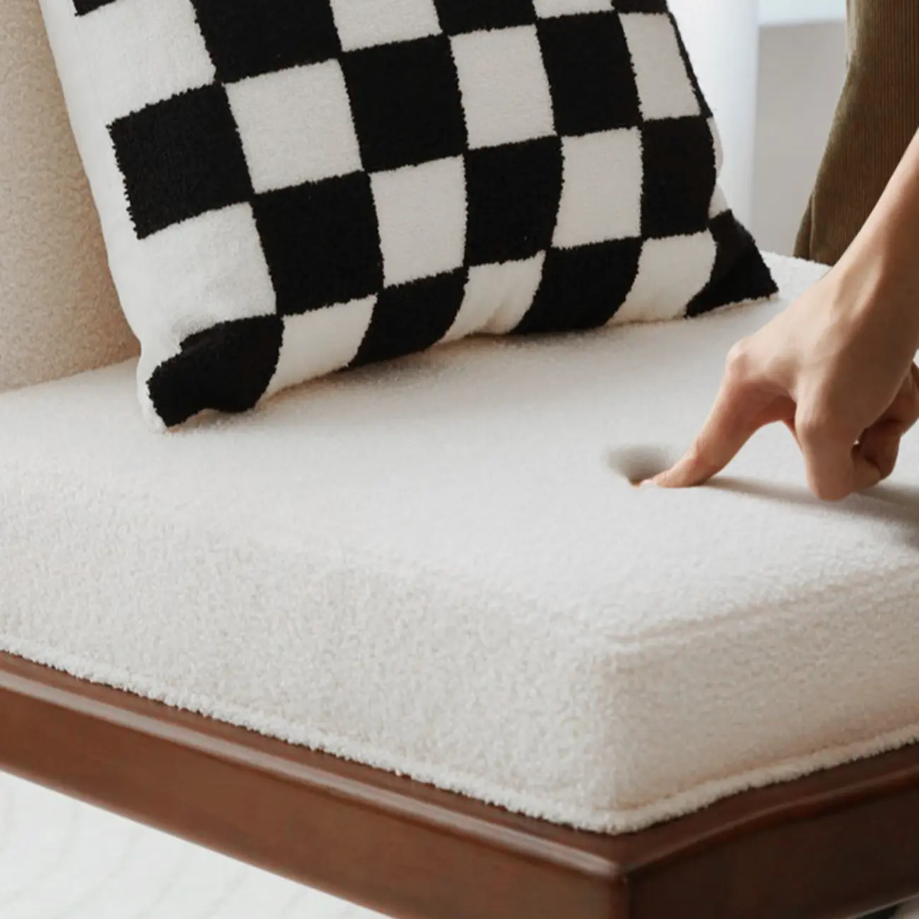 Glam Sherpa Accent Arm Chair with White Cushion