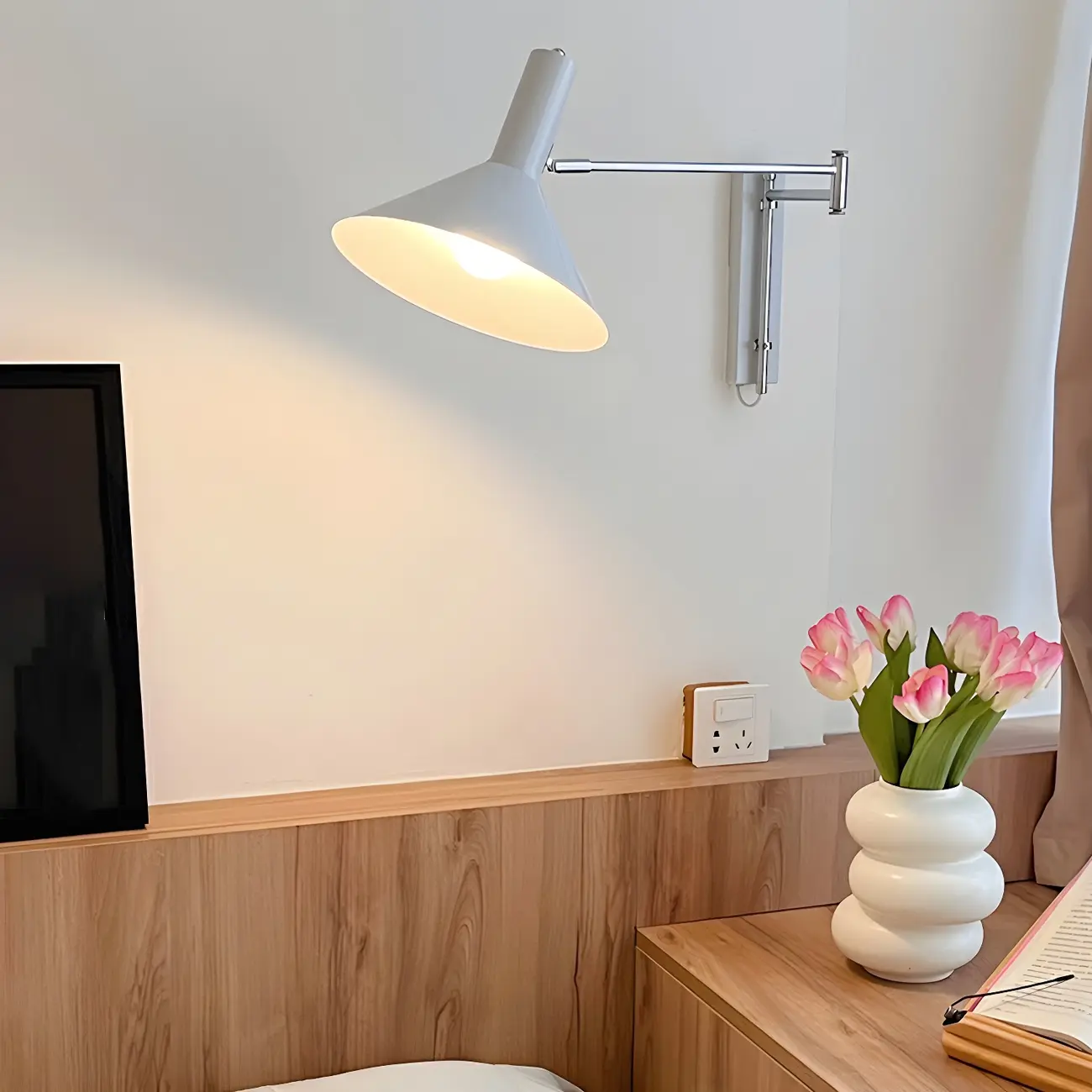 Industrial Metal Stylish Swing Arm Wall Light