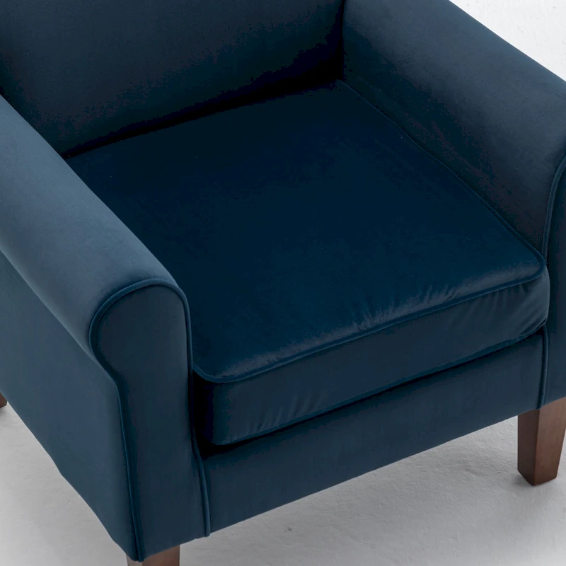 Traditional Rolled Arm Living Room Armchair