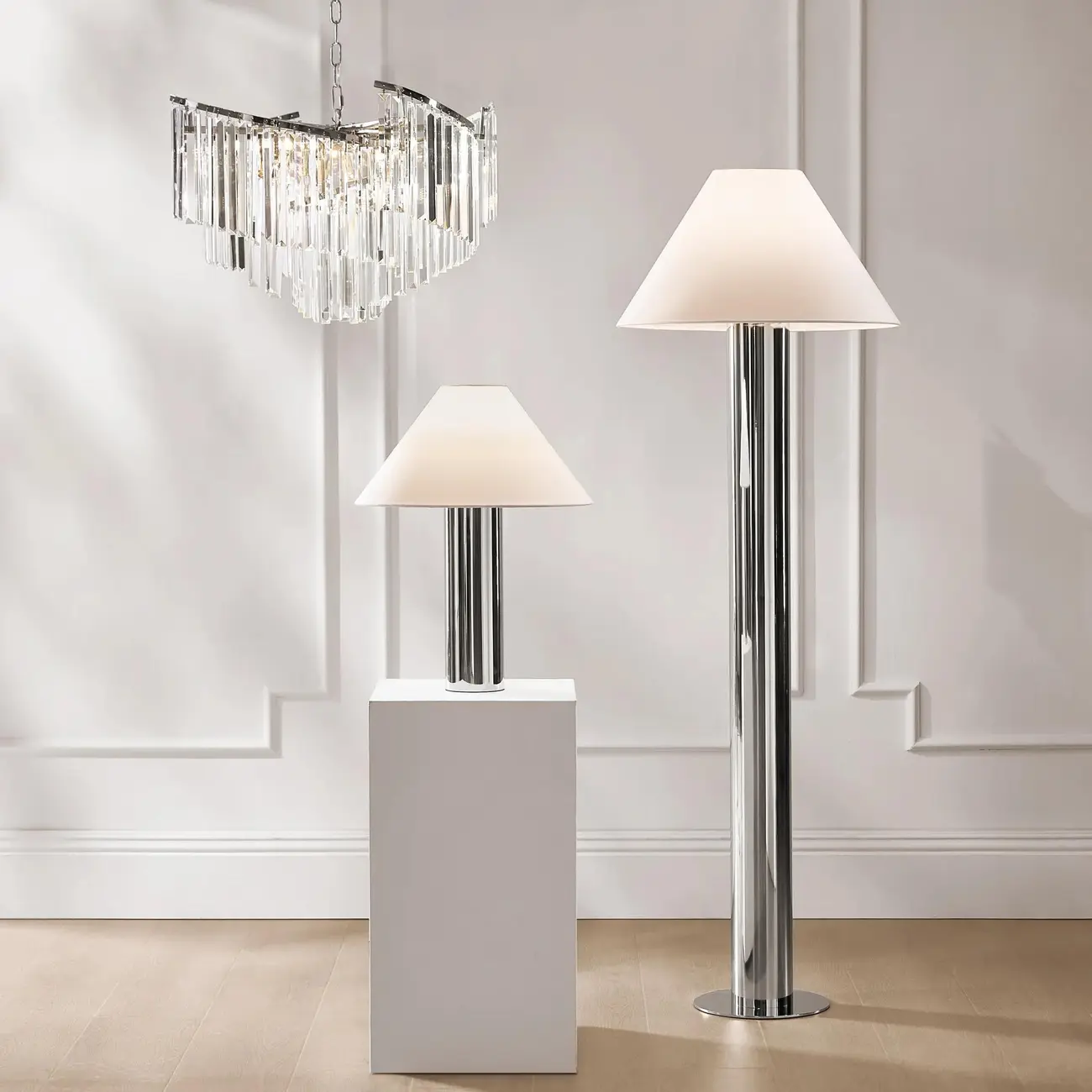 Modern Luxury Spiral-Shaped Clear Crystal Chandelier