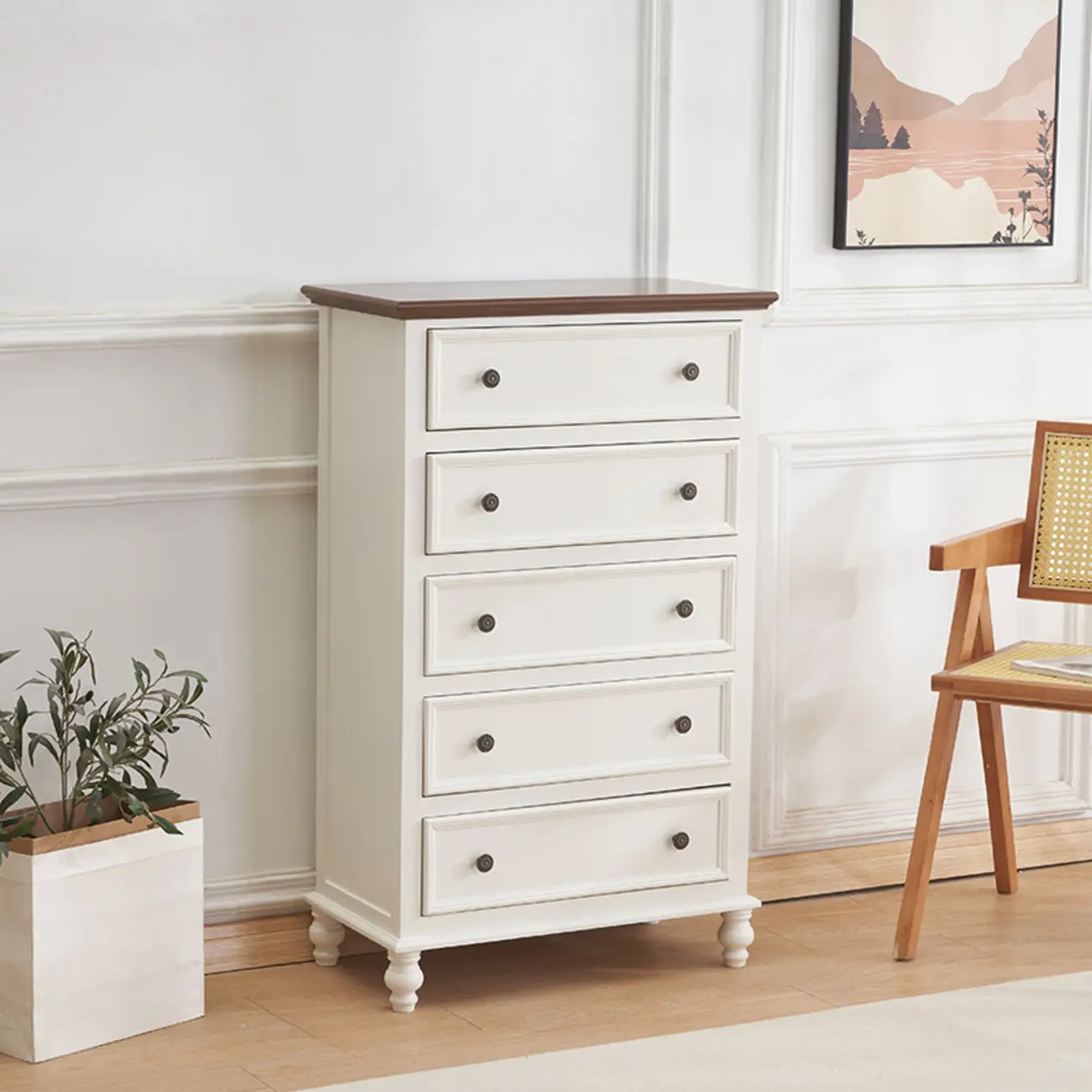 French Square White Wooden 7-Drawer Chest