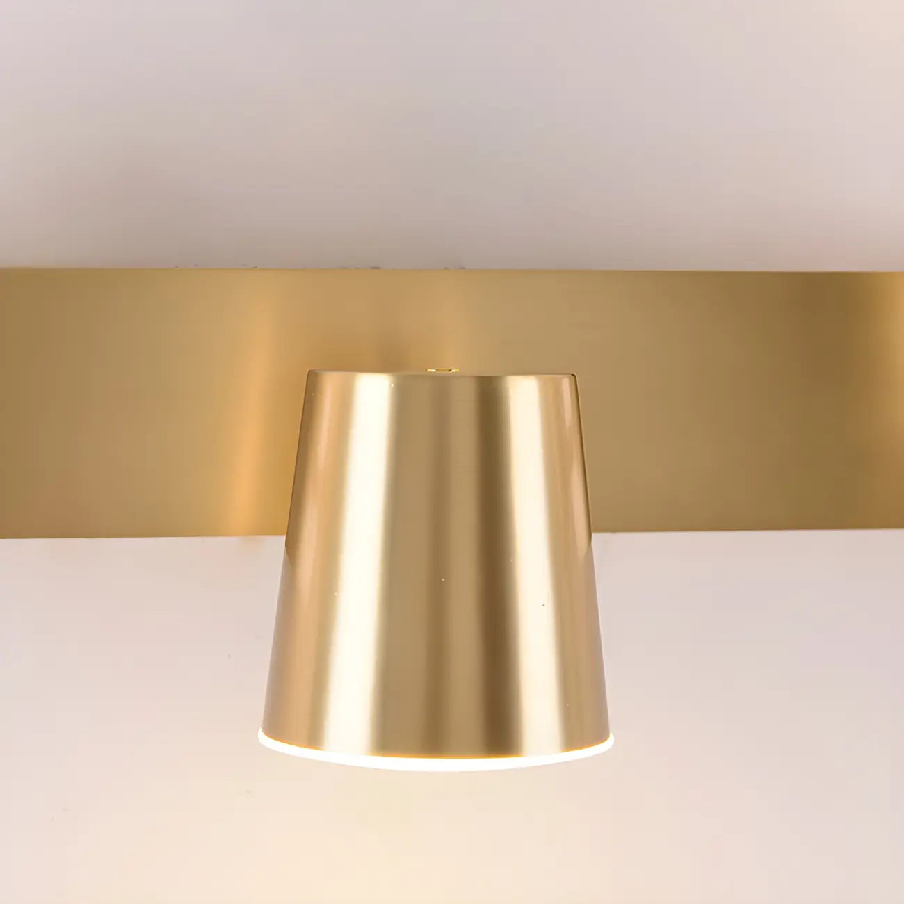 Geometric Dimmable Black Vanity Light  with 3-Light