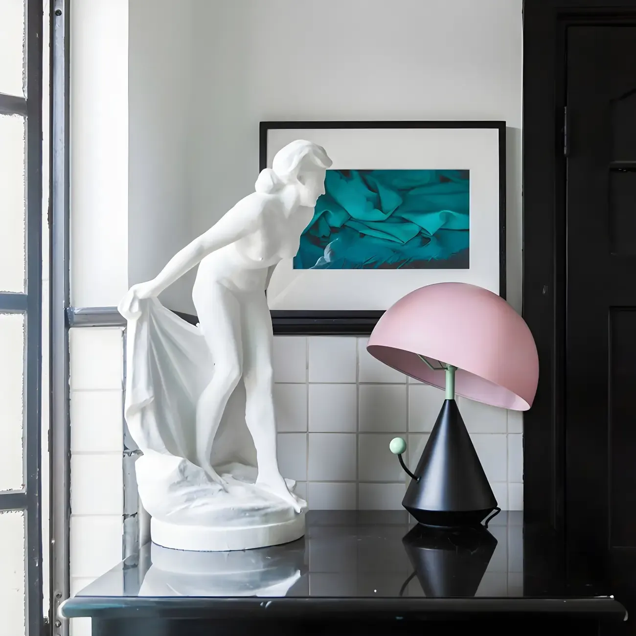 Art Deco Mushroom-Shape Metal LED Table Lamp