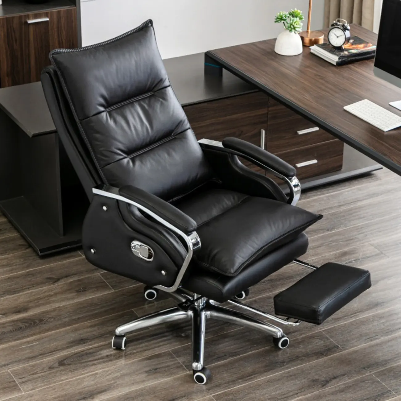Executive Reddish Brown Leather Reclining Office Chair