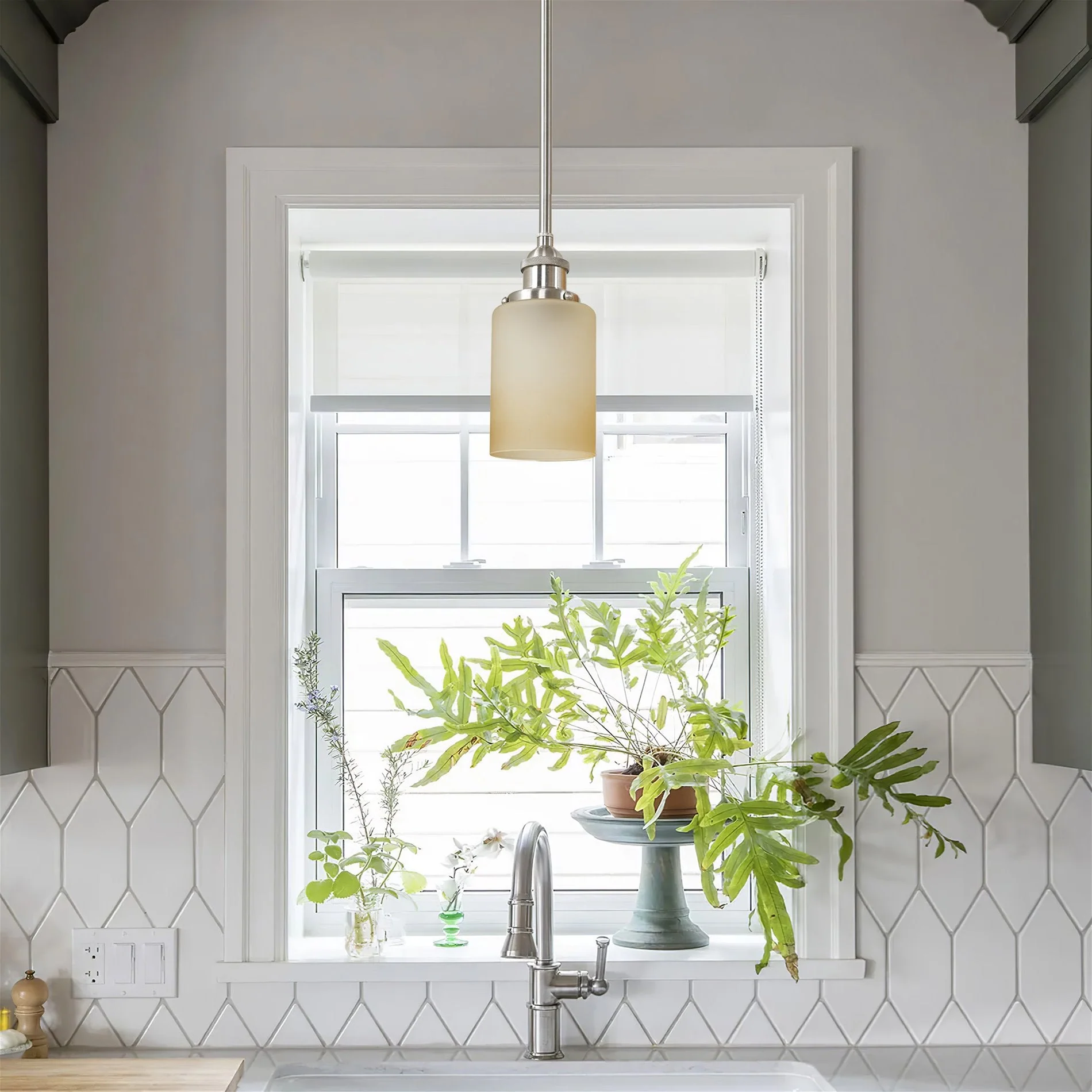 Villa 6 Amber Glass Shades / Replacement Glass, 3-Pack