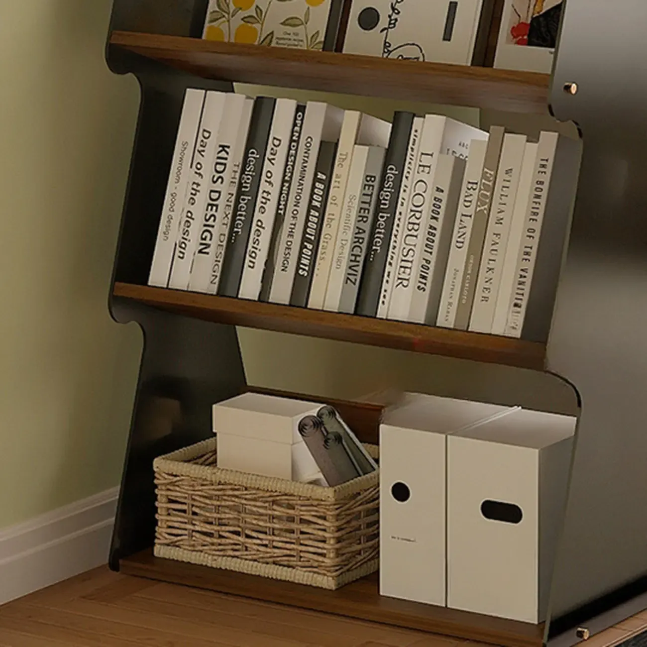 Wood Tree-shaped Vertical Open Back Display Bookcase