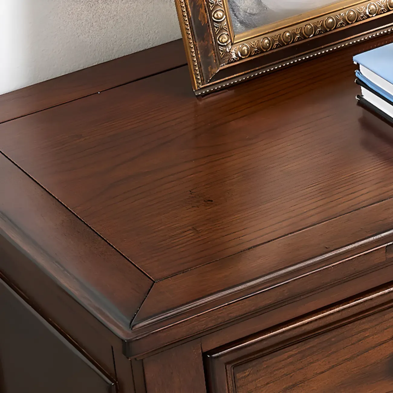 Traditional Brown Bronze Handle Wood 7-Drawer Dresser