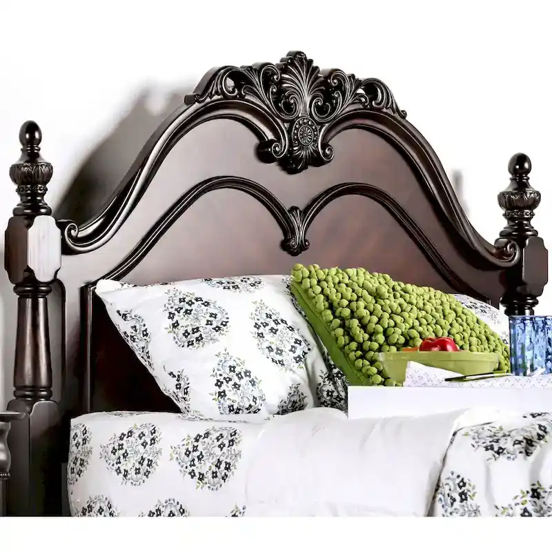 Diva Traditional Cherry Solid Wood 2-Piece Poster Bedroom Set by Furniture of America