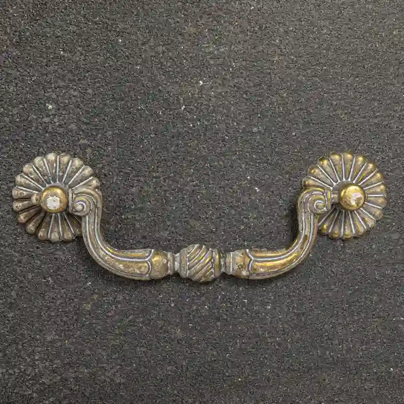 Distressed Wood 3-Drawer Dresser