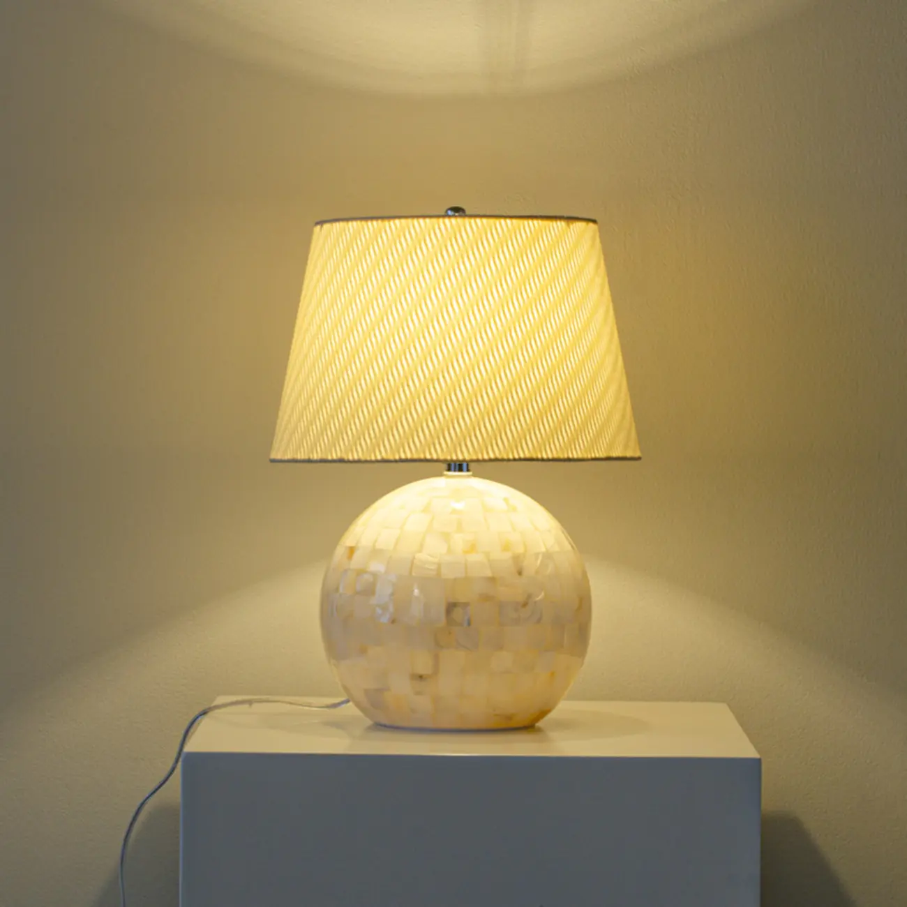 Modern Shell Table Lamp with Geometric Shade, LED