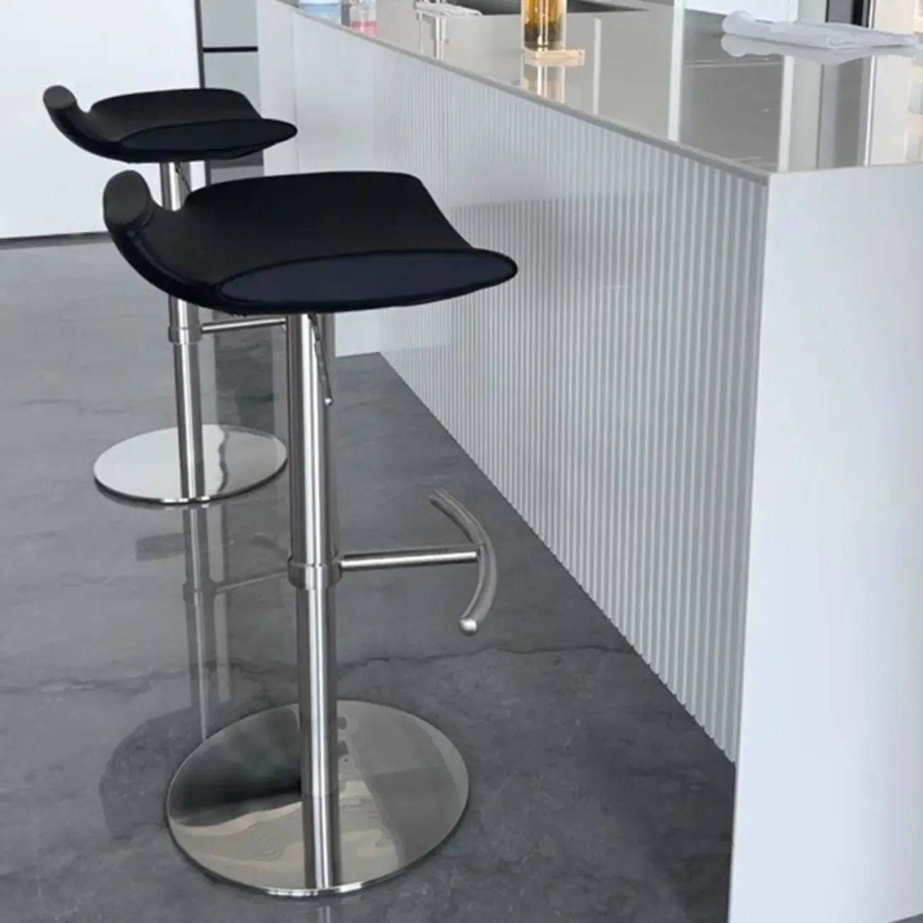 Modern Adjustable Faux Leather Swivel Bar Stools