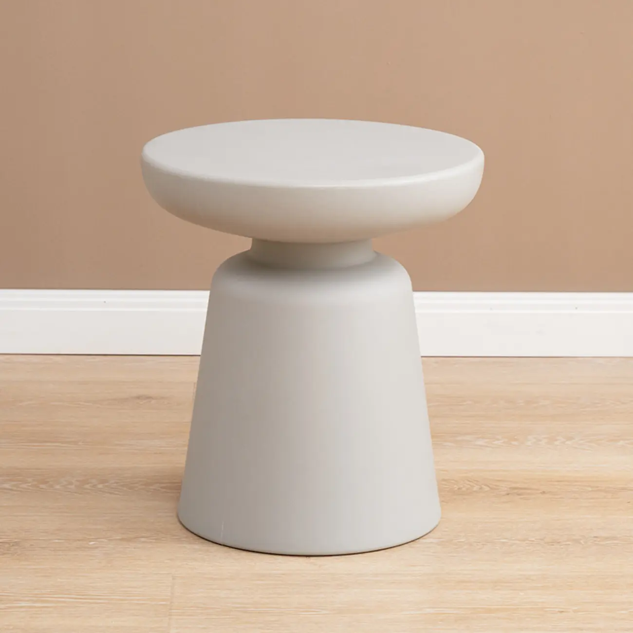 Minimalist Round Plastic End Table for Living Room