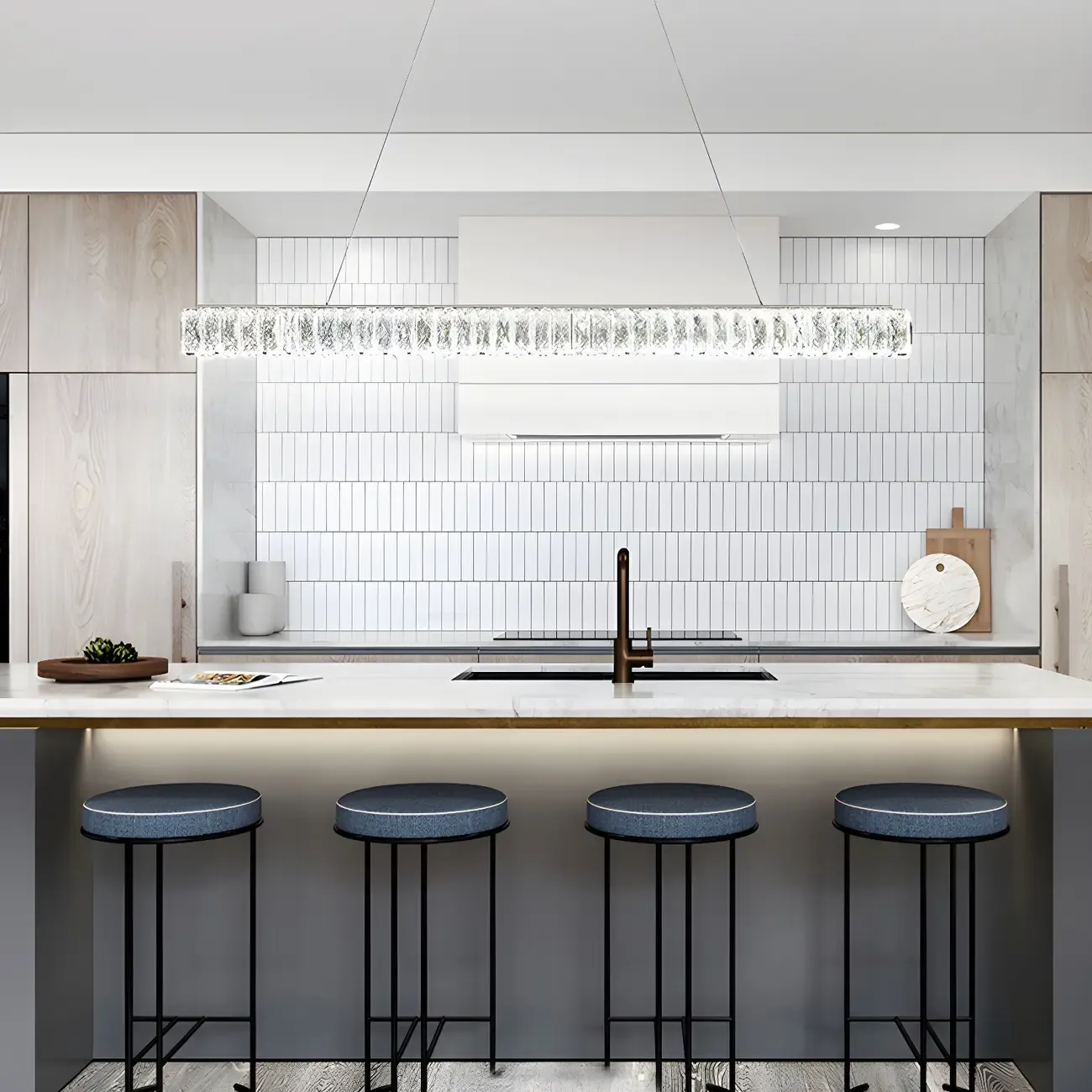 Trendy Modern Crystal Linear Pendant Light