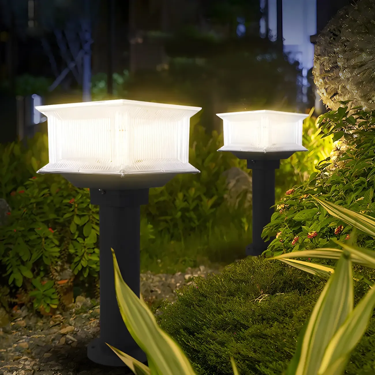 Clear Geometric 3 Color Light Solar Outdoor Post Lights