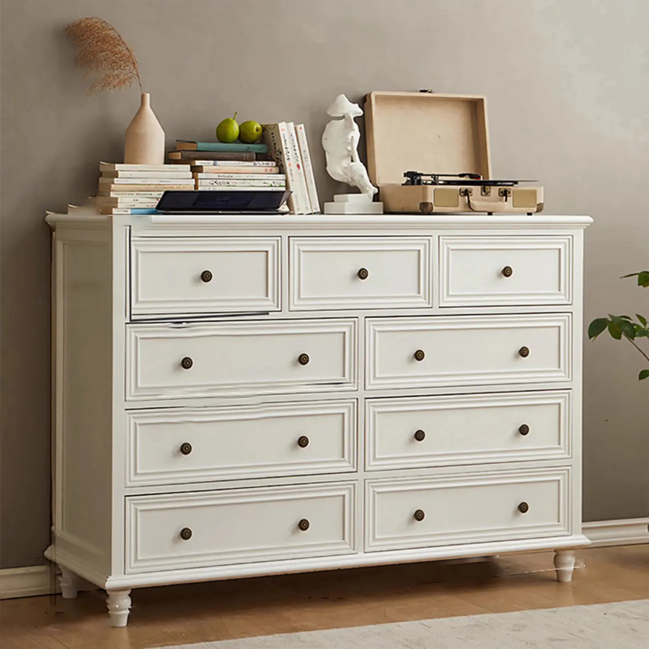 Traditional  6-Drawer White Wood Dresser