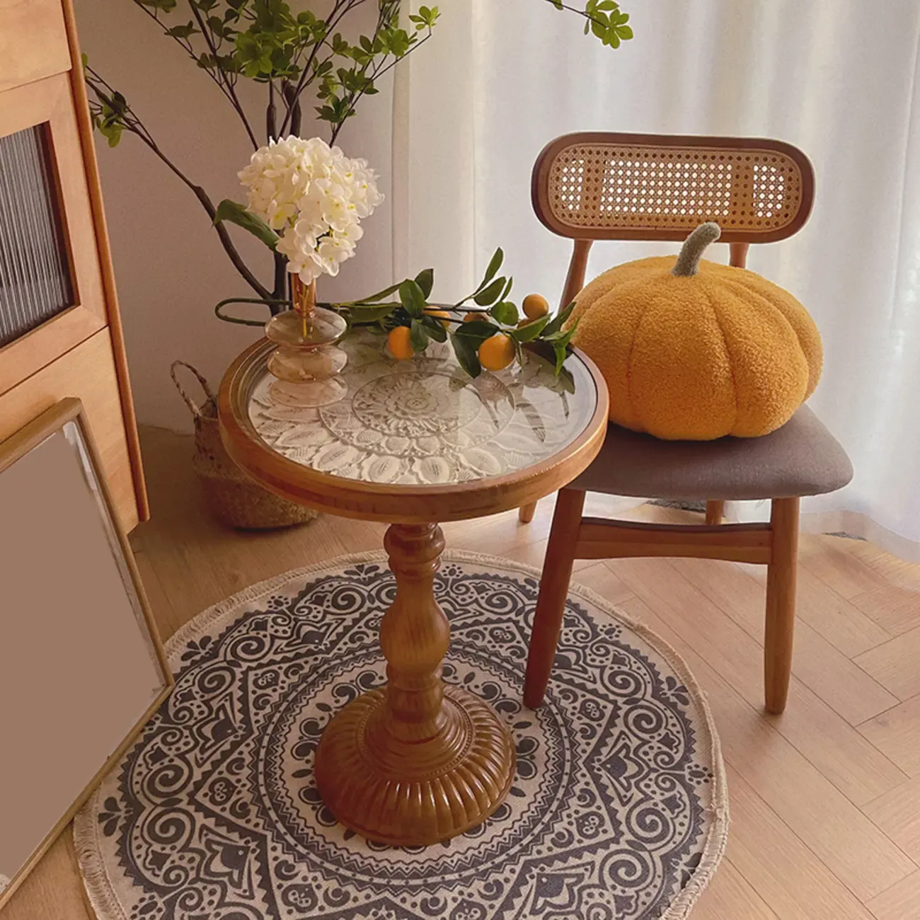 Classic Brown-White Wood Round Pedestal Chairside Table
