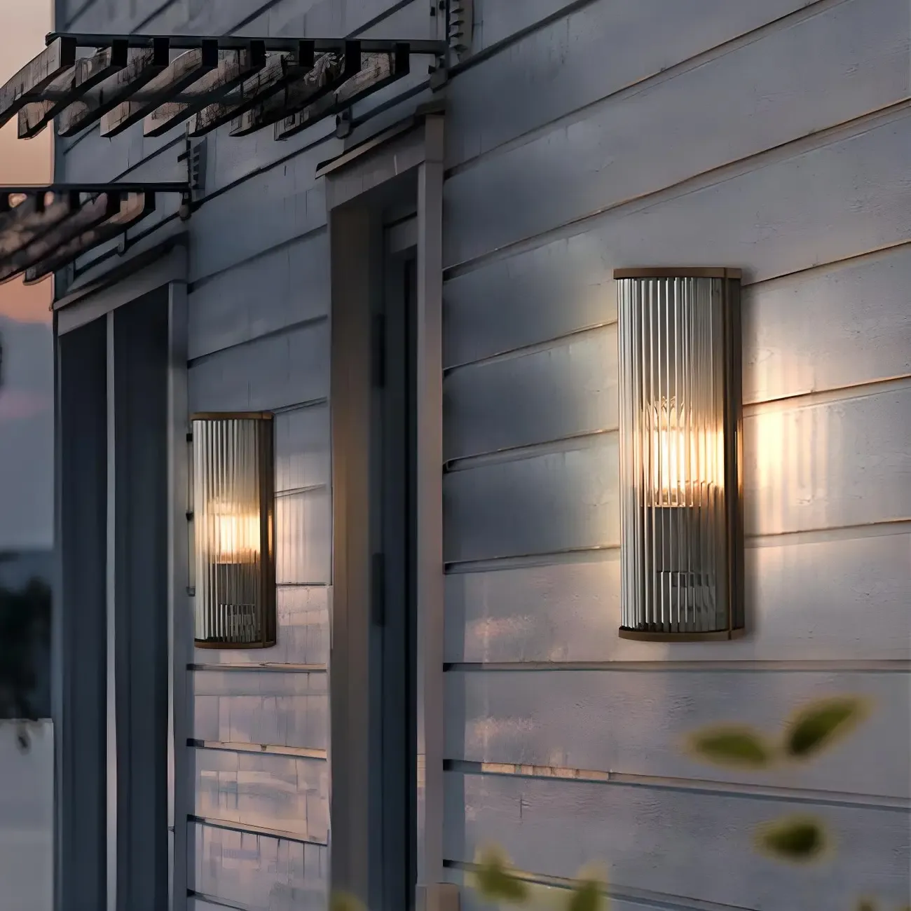 Modern Black Steel Clear Acrylic Vertical Outdoor Wall Sconce