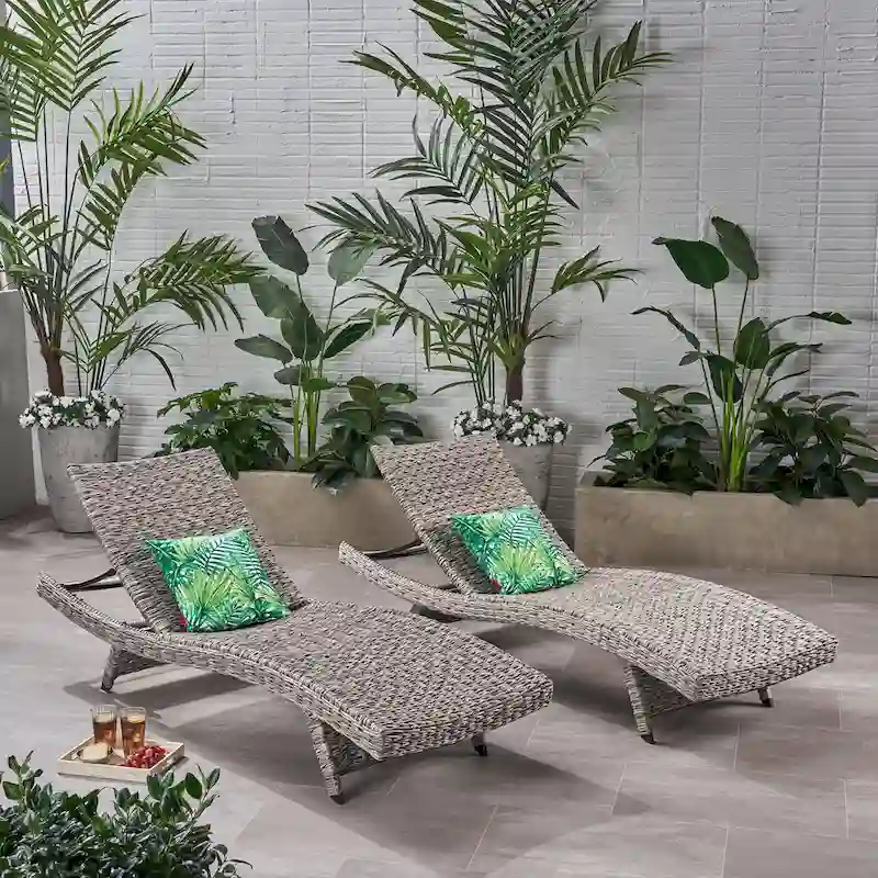 Crete Wicker Chaise Lounge