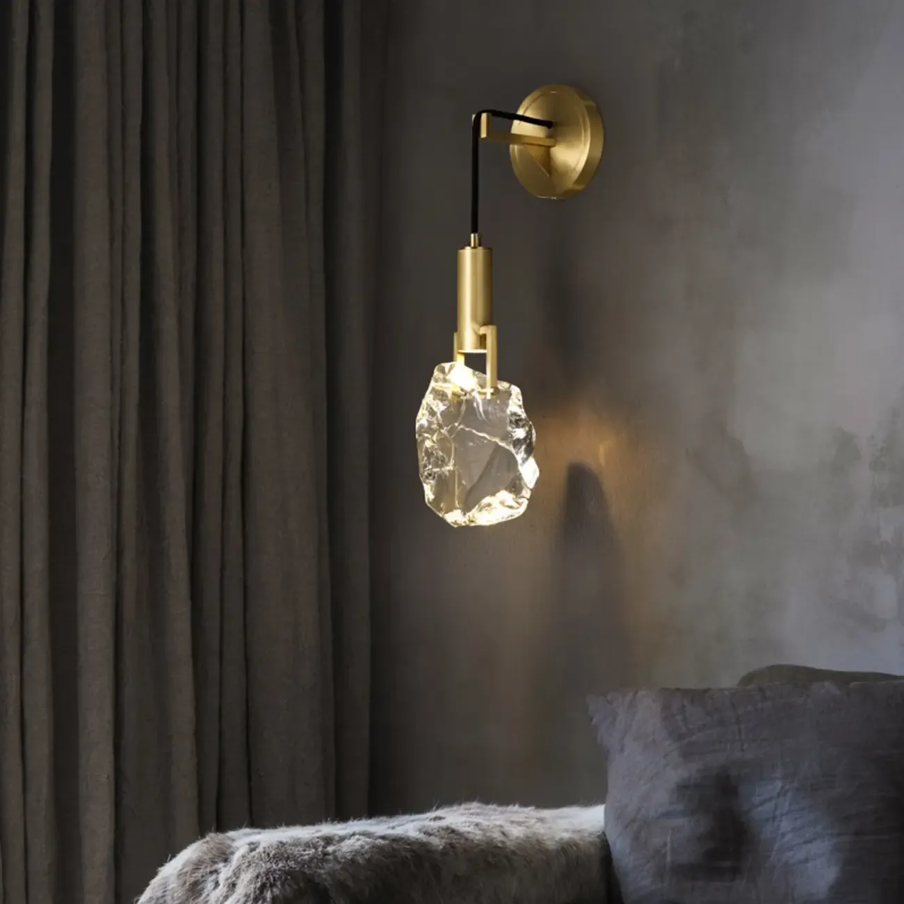 Modern Indoor Brass Wall Sconce with Geometric Crystal Shade
