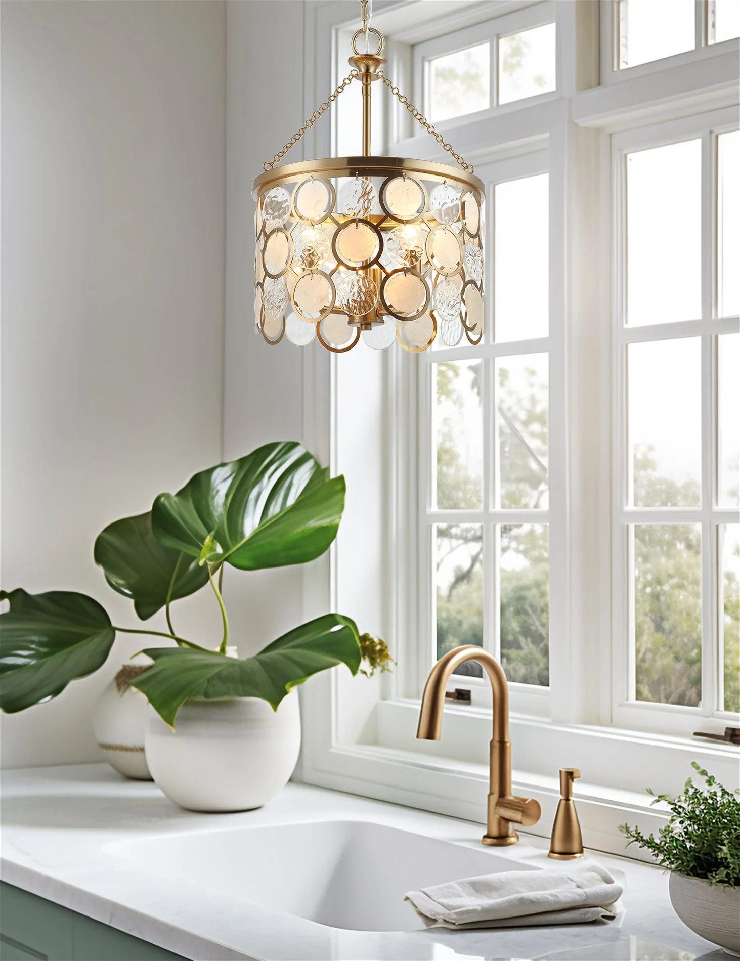 Estelle 18 Modern Chic 3-Light Crystal Pendant Chandelier