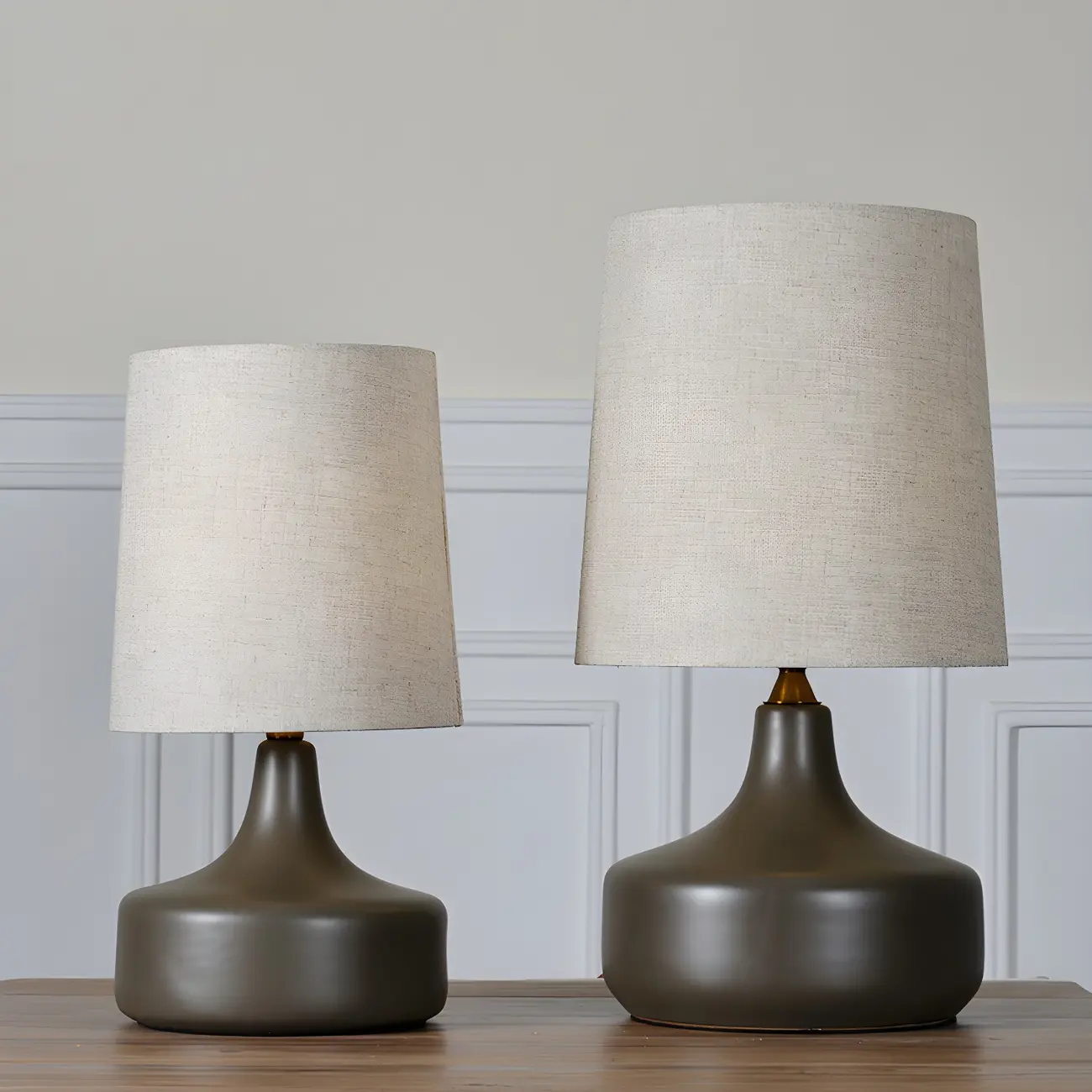 Modern Ceramic Barrel Bedside Table Lamp with Linen Shade