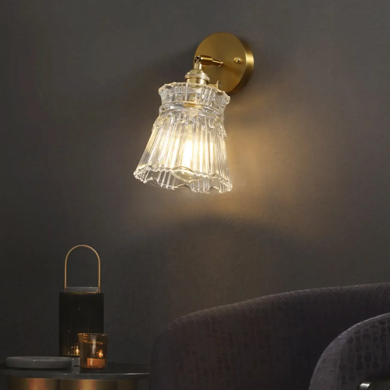 Art Deco Gold Transparent Glass Wall Sconce