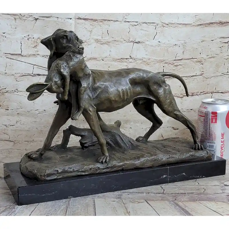 Hot Cast Bronze Sculpture Of Hunting Dog Retriever With Imitative Rabbit In Mouth