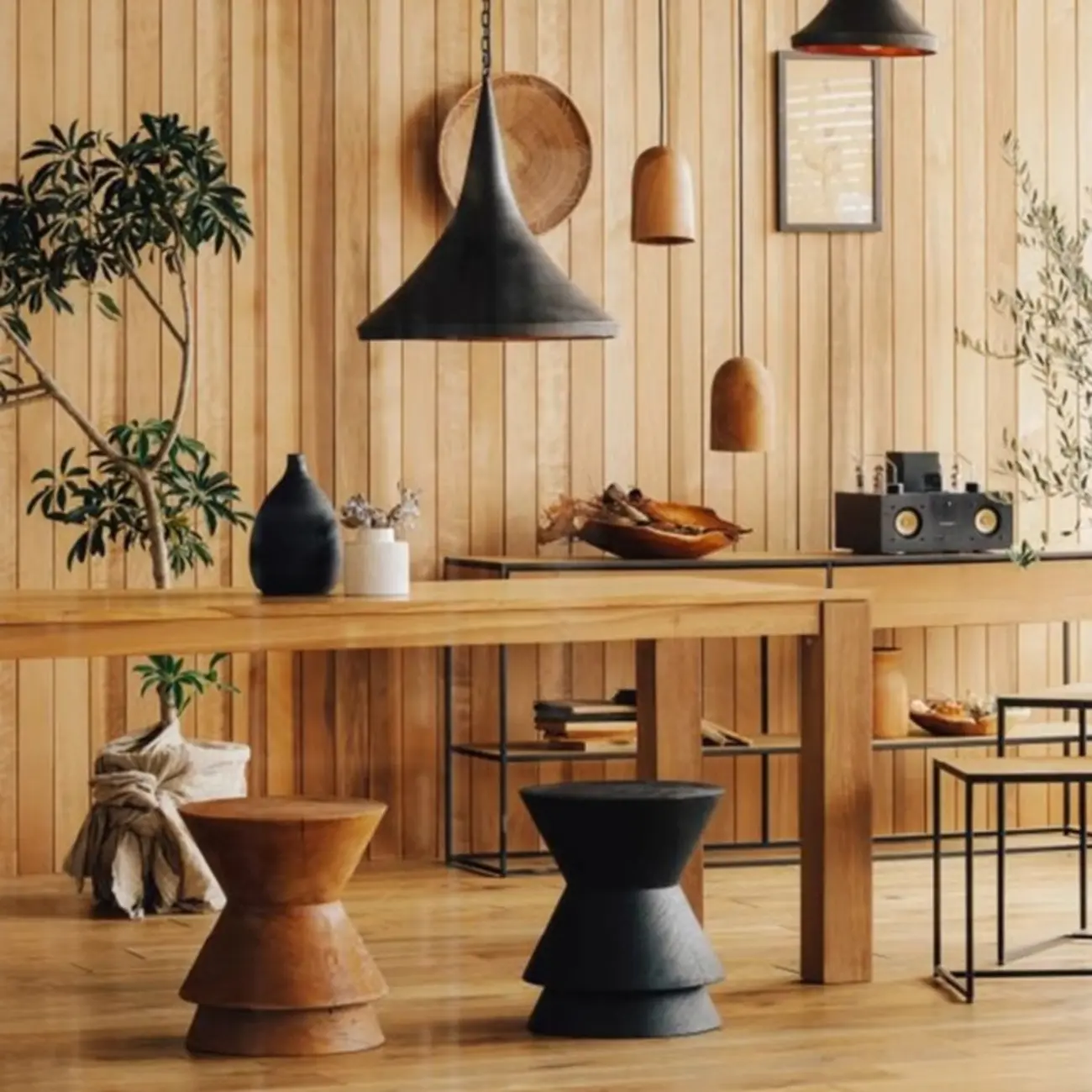 Traditional Wooden Round End Table with Drum Base