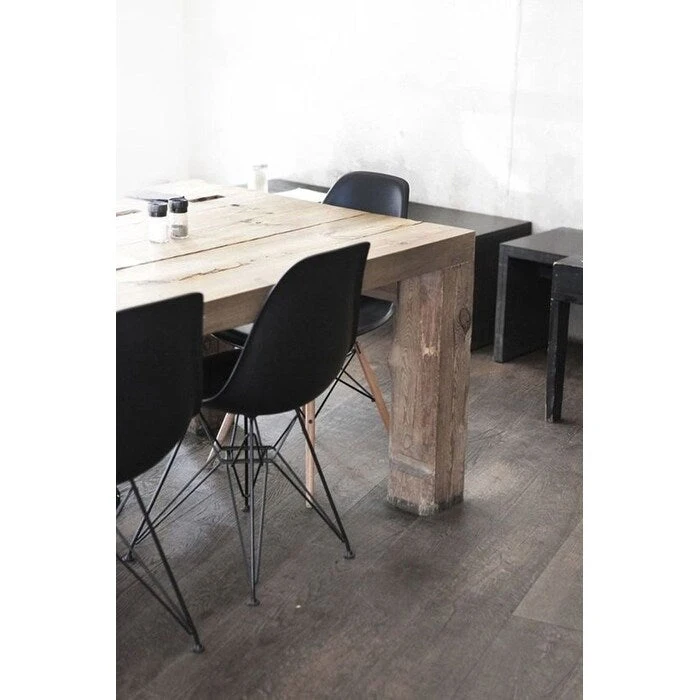 Set of 2 Mid-Century Modern Dining Side Chairs Armless Plastic Shell Seat with Black Metal Wire Eiffel Base, White