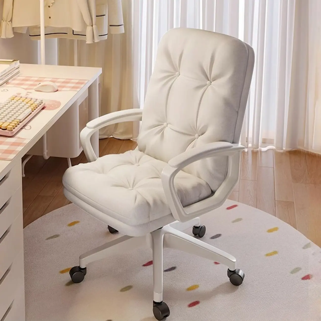 Modern White Leather Swivel Ergonomic Office Chair