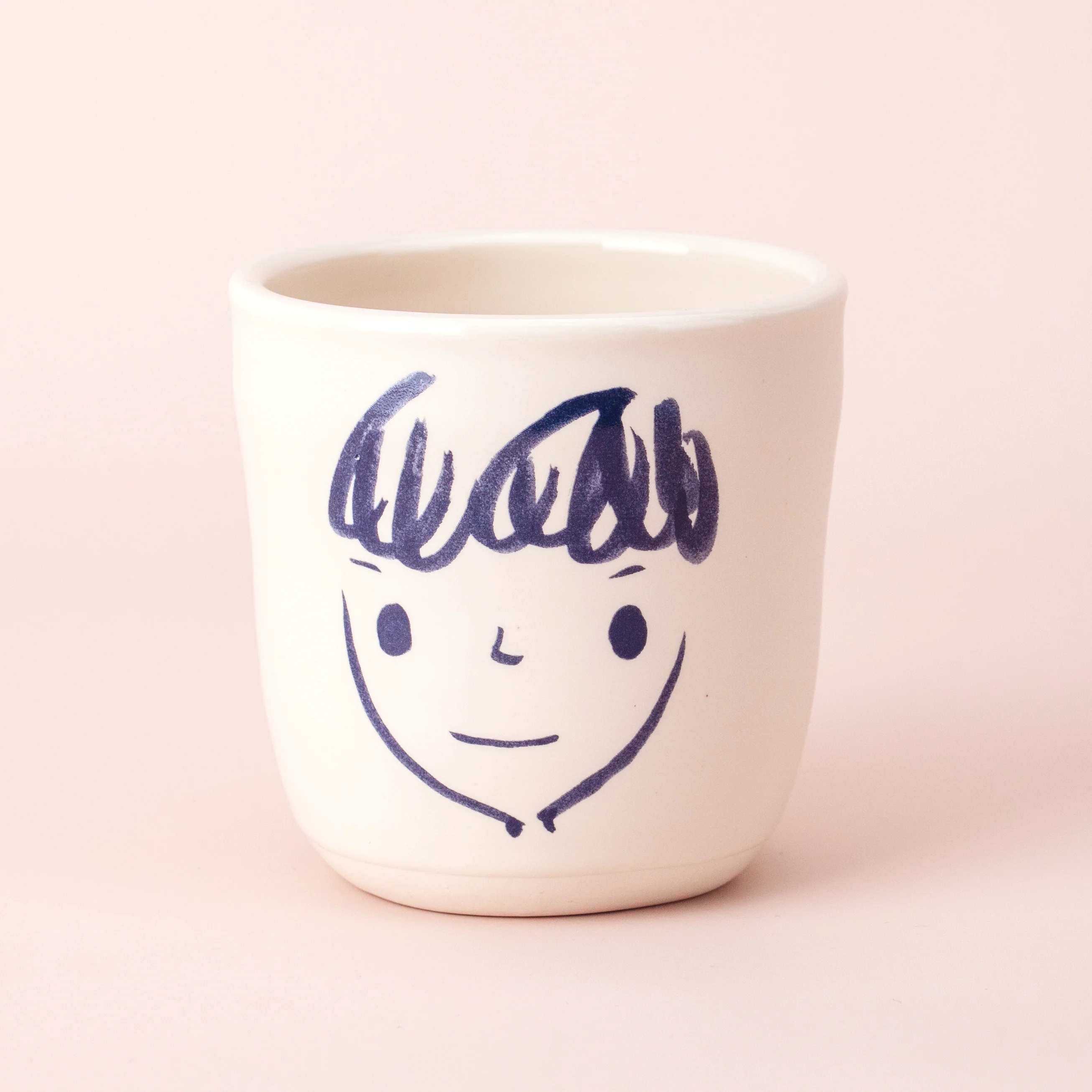 Brut Cake 100 Smiling Mugs Victor 8.5cm