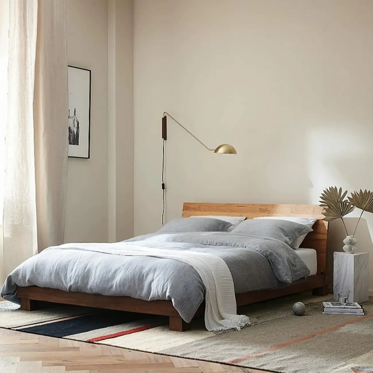 Modern Adjustable Iron Wall Mount Lamp with Dome Shade