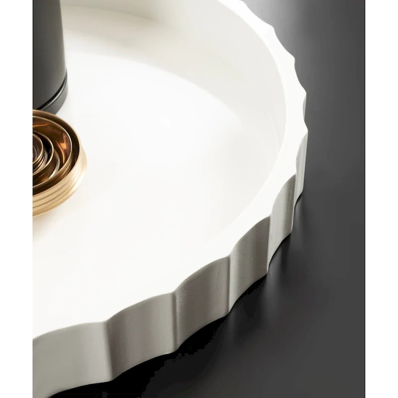 Kate and Laurel Lissi Round Tray