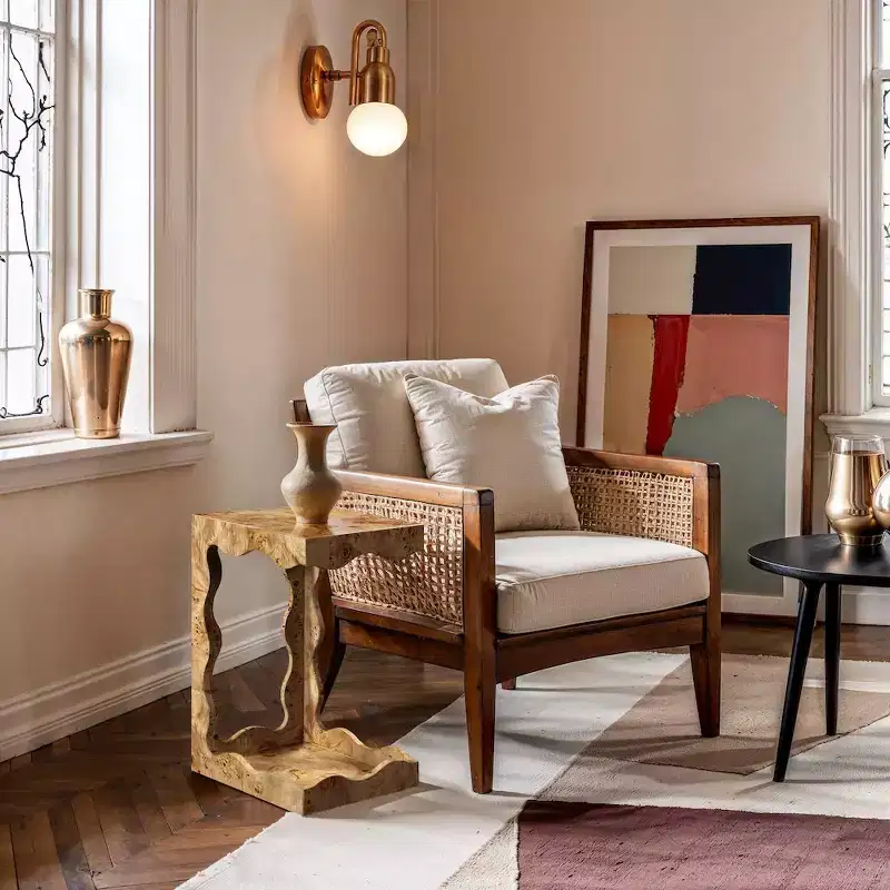 Meridian Furniture Vassa End Table
