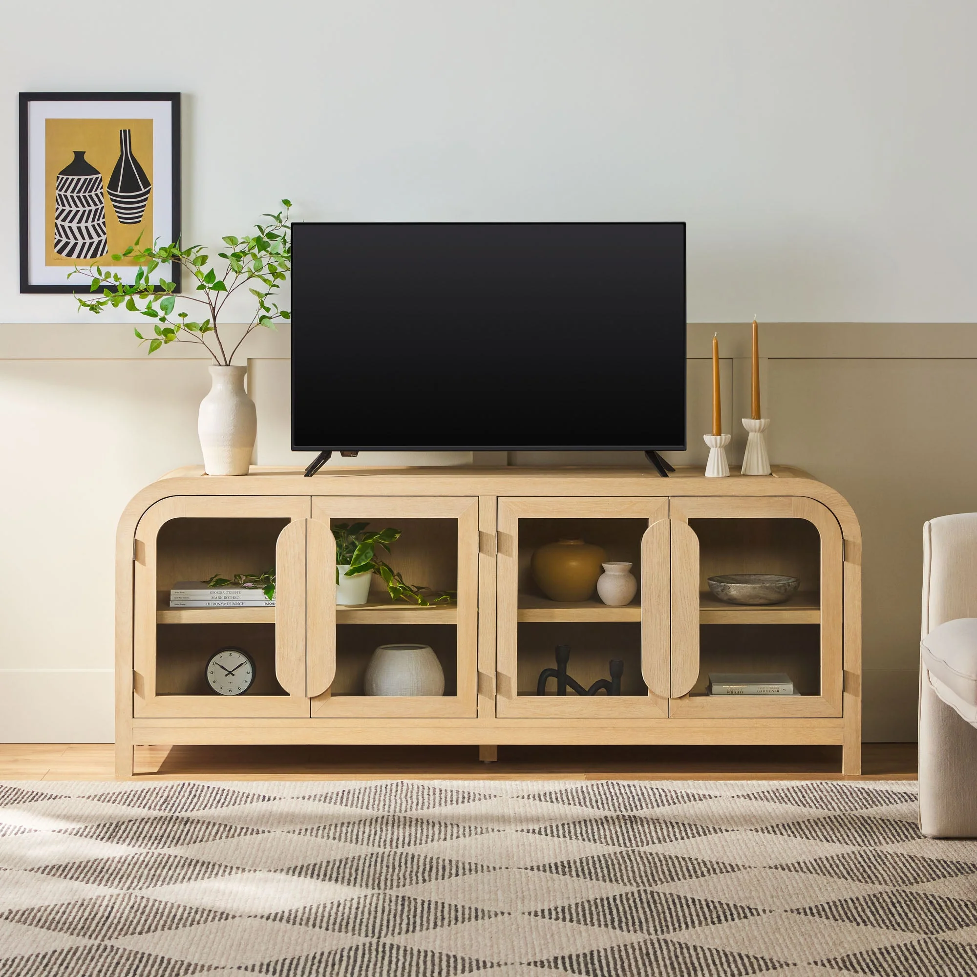 Chantelle Modern Curve Easy Assembly TV?Stand