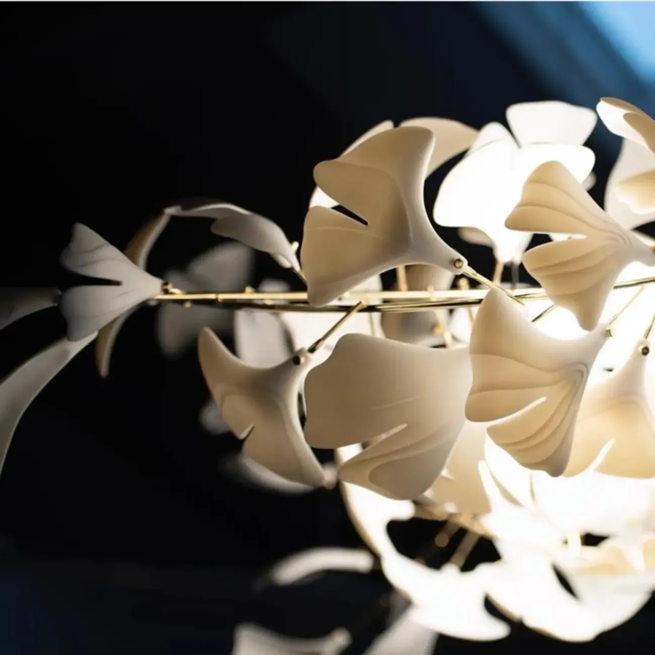 Elegant Leaf Shape Ceramics Golden Spiral Stairwell Chandelier