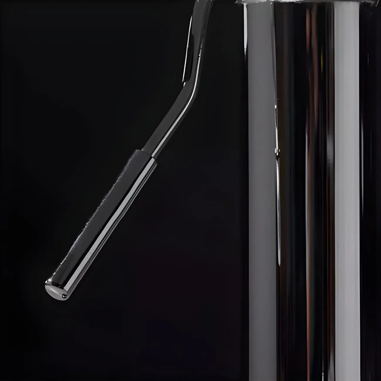 Modern Square Seat Plastic Rattan Adjustable Swivel Bar Stools