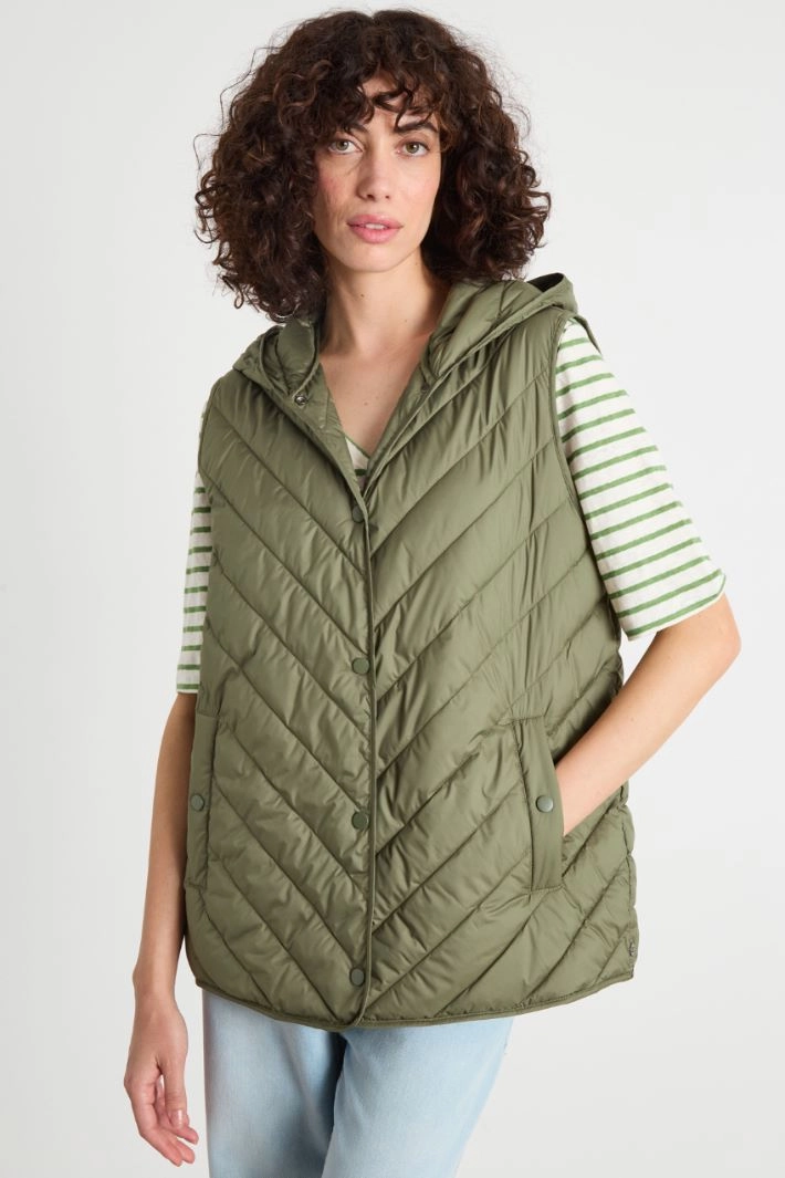 Hooded padded gilet - GREEN