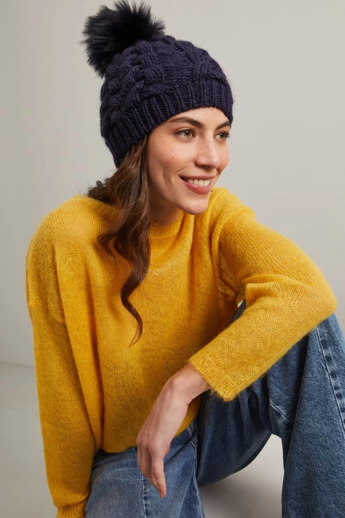 Cable-knit beanie - NIGHT BLUE
