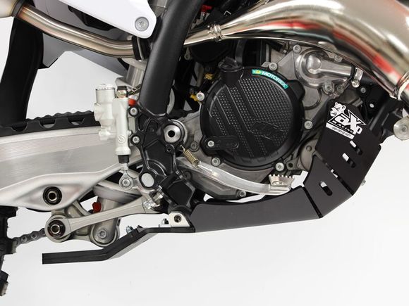 aXp Xtrem engine guard with linkage protection - PHD 8mmRef: Xp00200A / 1123692001