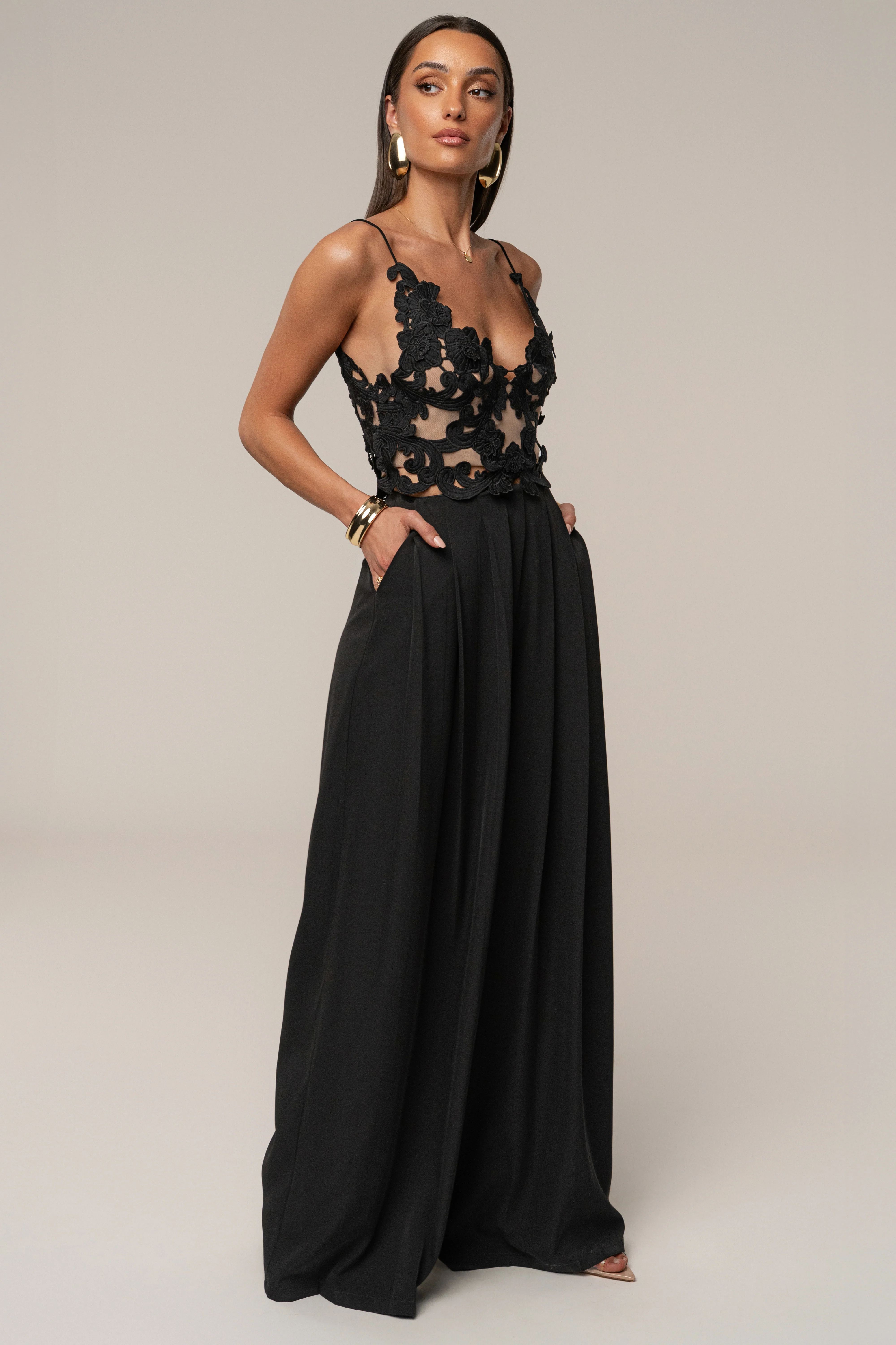 Black Anahi Embroidered Top