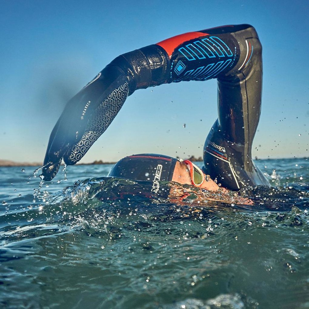 Zone3 Neoprene Swim Cap - black/red/white